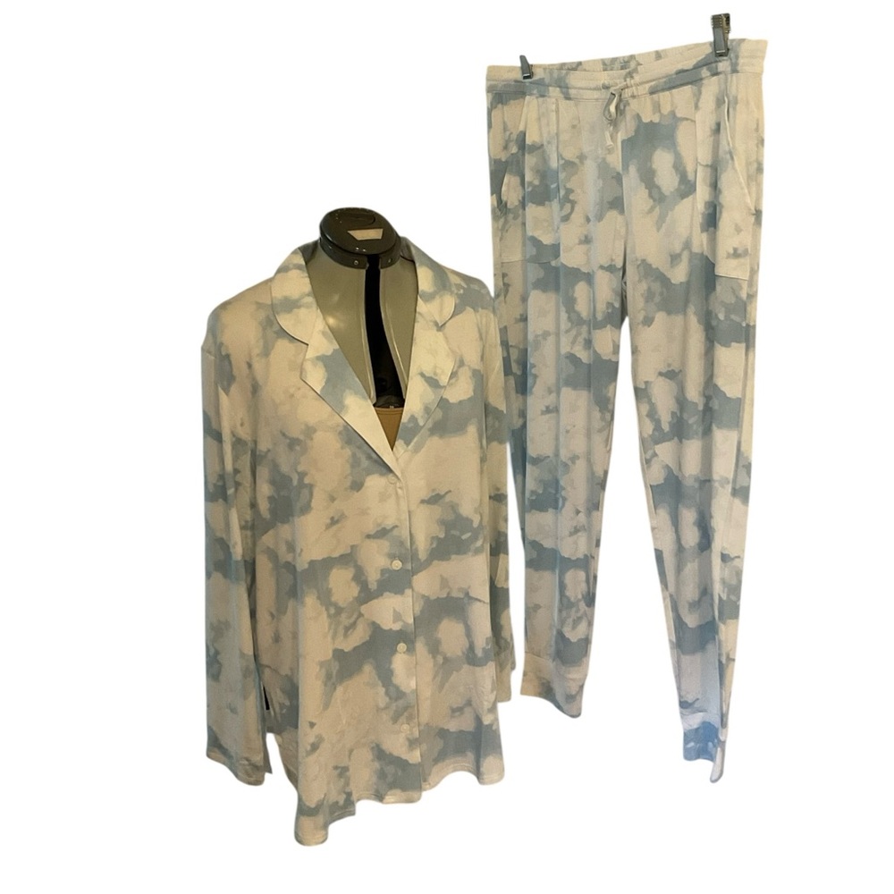 Recliner Dream Tech pajamas NWT